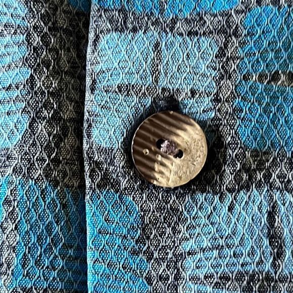 Tommy Bahama SS 100% Silk Button Up Sz. Large - Picture 5 of 11